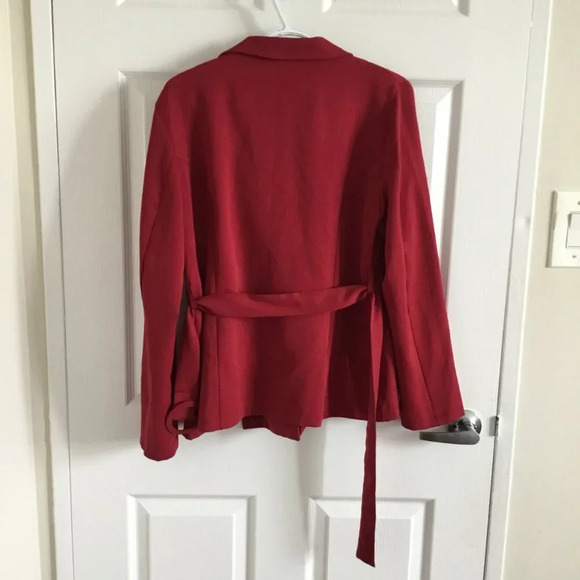 Two-piece Set Jacket and Skirt Red Sz 14  US women Plus - Picture 6 of 12